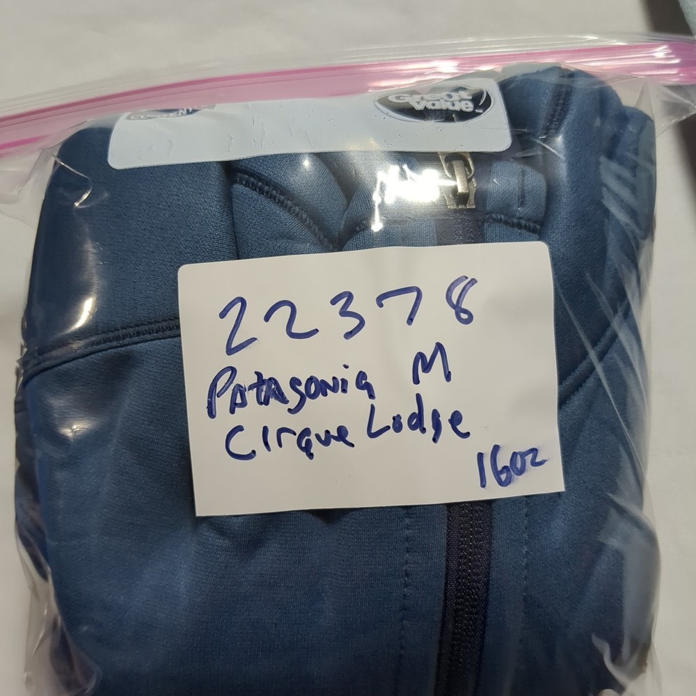 Patagonia x Cirque Lodge Sundance Utah - Men Medium Better‎ Sweater Zip Jacket - Picture 14 of 14